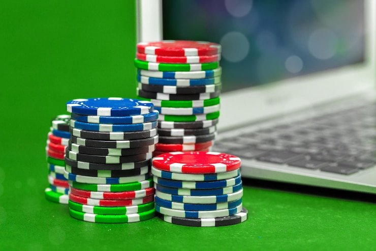 Keamanan akun saat mengakses layanan digital